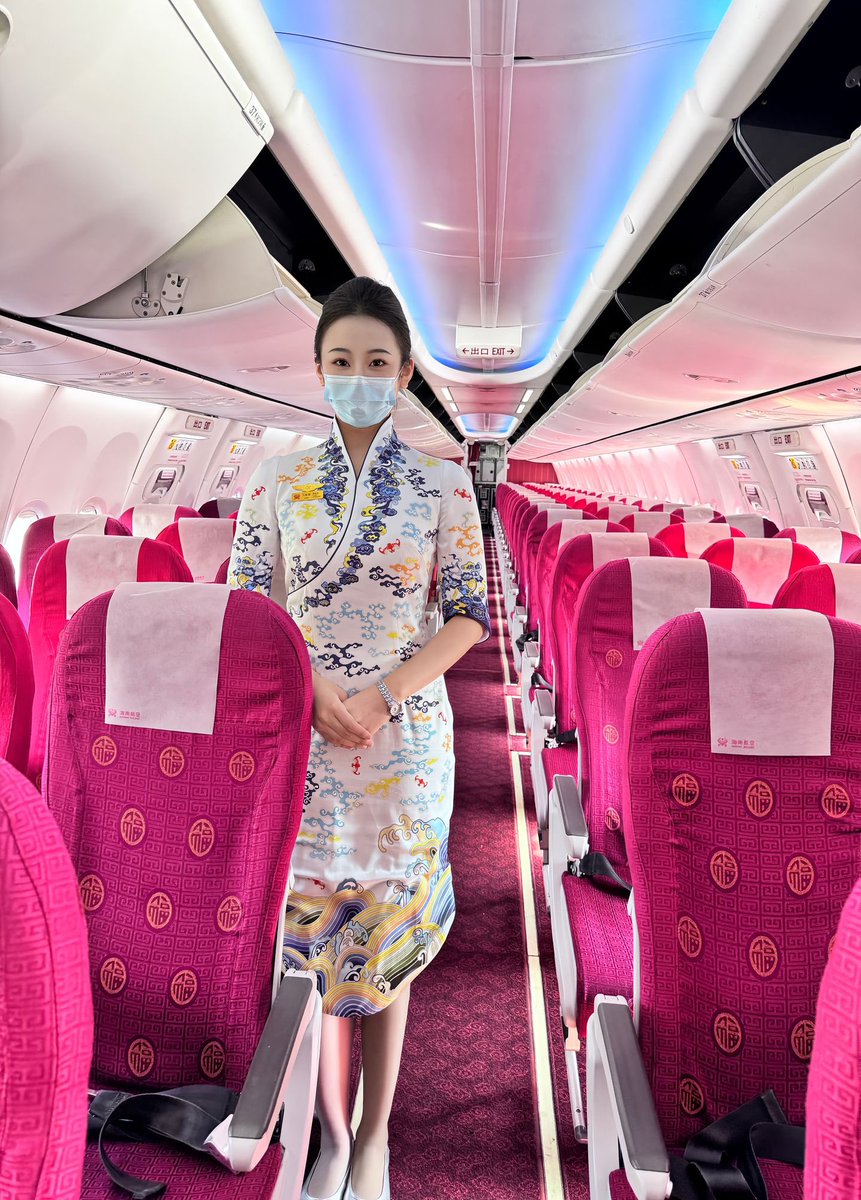 海航空姐~雯雯 tweet media