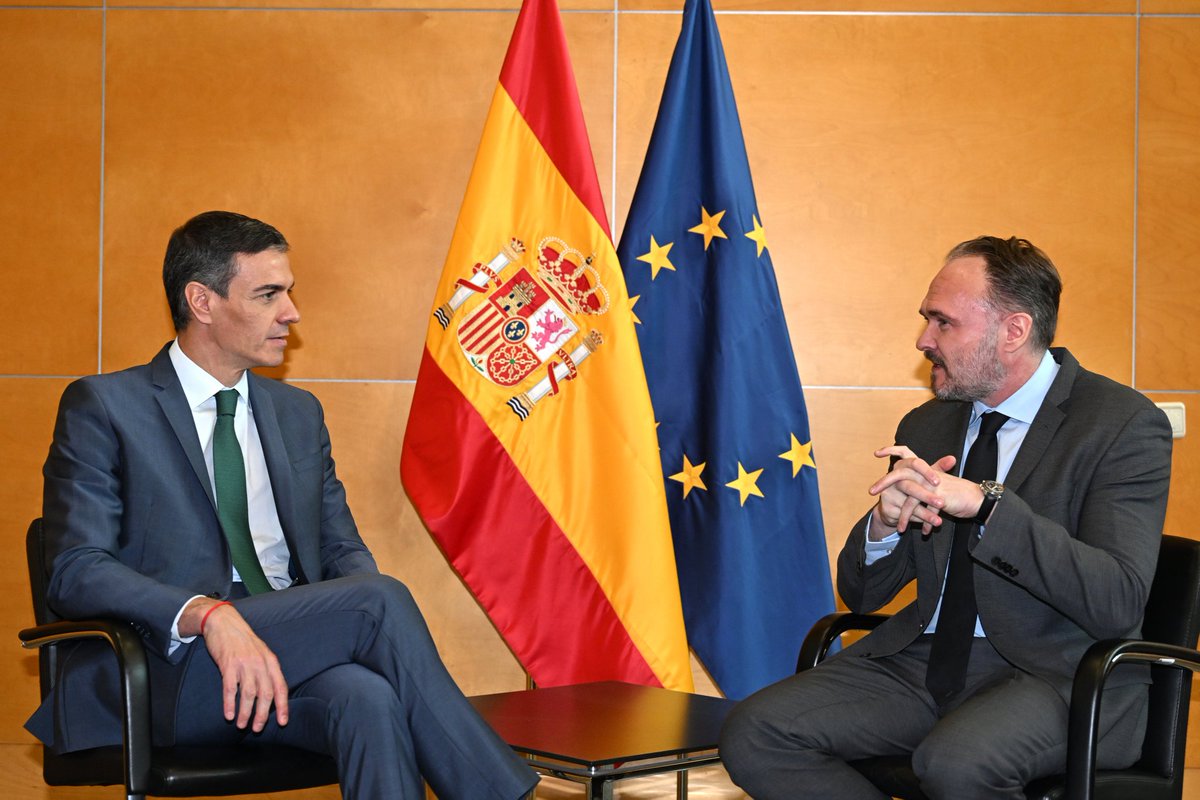 Pedro Sánchez tweet media