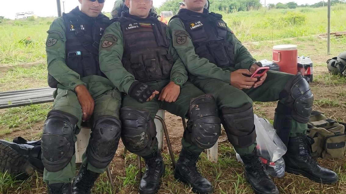 Machos Venezolanos tweet media