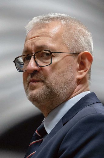 📸Jego programy w TV Republika regularnie gromadzą ponad 500 tys. widzów, cotygodniowy podcast na YouTube niewiele mniej. 
📚Praktycznie każda książka sygnowana jego nazwiskiem to bestseller. 
➡️Z pewnością Rafał Ziemkiewicz jest od kilkunastu już lat jednym z najważniejszych