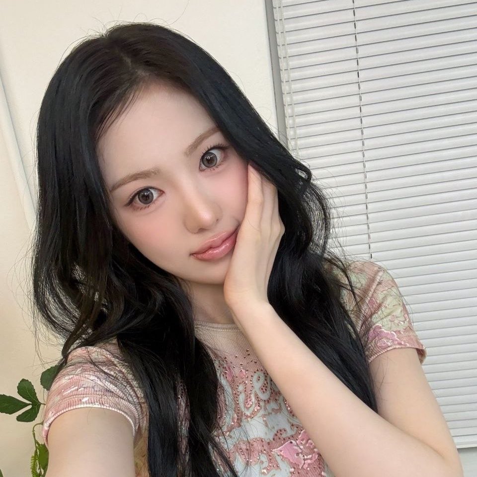 /..♥️ 토끼로 변장한 공주! tweet media