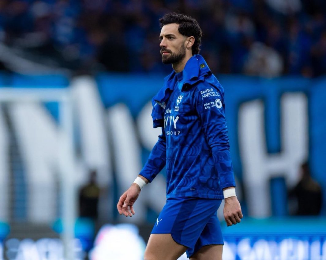 ماكس الهلالي tweet media