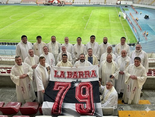 <a href="/HechosPelota/">Hechos Pelota</a> <a href="/HernanRSotelo_/">Hernán Rodriguez</a> Chulinaaaa