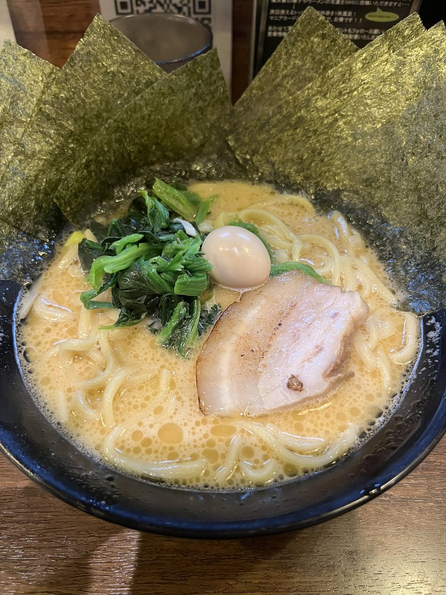 食パン tweet media