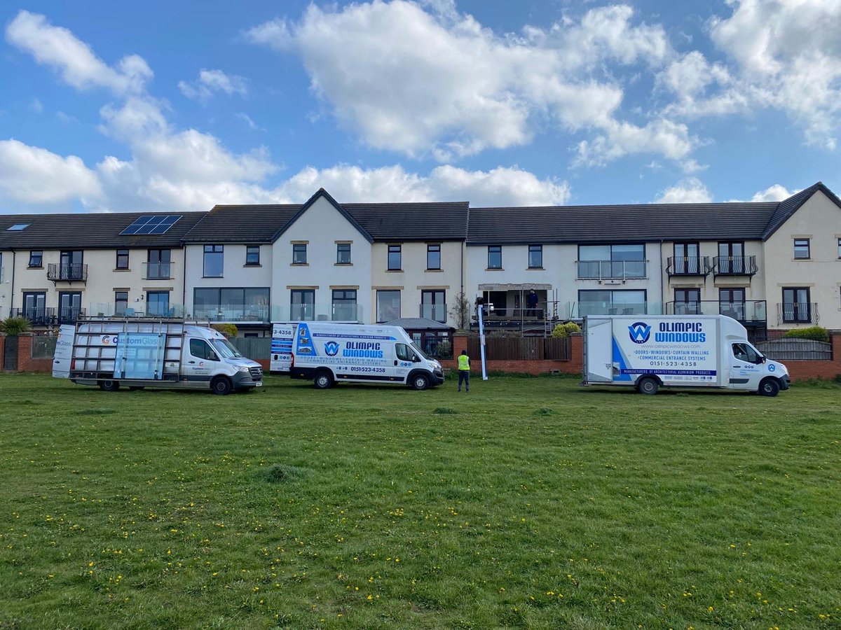 Olimpic100's tweet photo. New aluminium sliding doors installed today at Crosby Beach. Making the most of the fantastic sea views through our top quality sliding doors 🌊 ☀️ 🏖️ 

#aluminiuminstaller #slidingdoors #smartsystems #customglass https://t.co/rzZTxgQtii