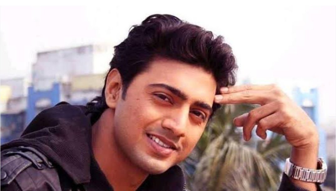 RiyaAdhika's tweet image. আকাশ মাটির বুকে মিশে না মিশে...এ তো শুধু মানুষের কল্পনা।💚💖❤️ তোমার আমার প্রেম মিশে একাকার, এখন তো এটা আর গল্পনা।🌹🌹🌹 #Love #21April2026  #2018  H.A.M H.D. In Sha Allah,may Allah protect this love. In Sha Allah.💚💖❤️🤲