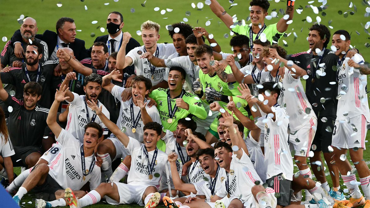 oaranda11's tweet image. ¡Enhorabuena, @lafabricacrm! ⚪ Una competición que me trae buenos recuerdos 🏆😉 #UYL #Memories #LaFábrica