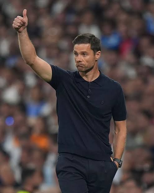 𝗥𝗲𝘁𝗿𝗼 𝟮𝟯 tweet media