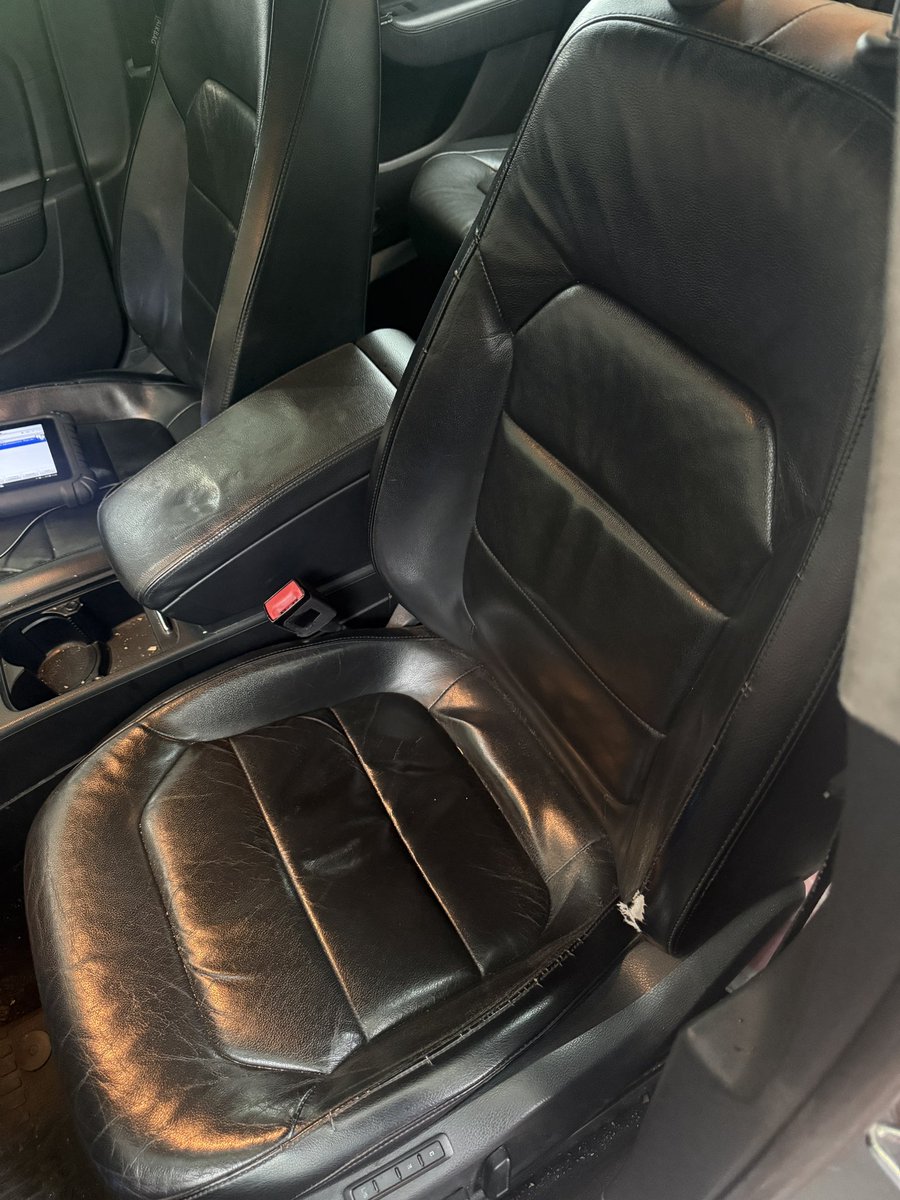 Maxi Mostajo tweet media