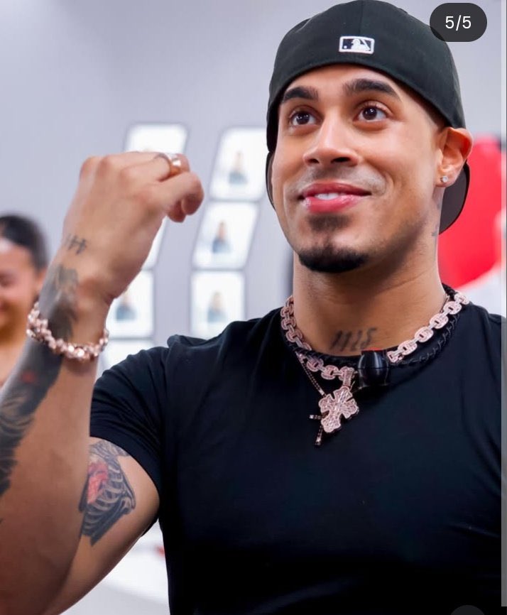 👑👸 tweet media