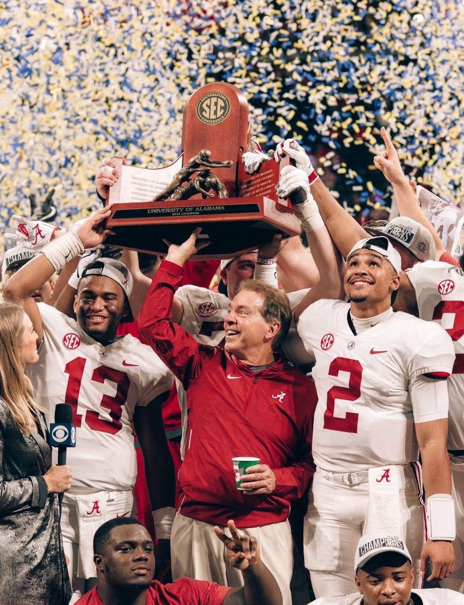 dee5ive05's tweet image. Wow.. After a great conversation with @CoachMorrell3 I’m blessed to receive an offer from @AlabamaFTBL! #AGTG #RollTide @tyner_football @cmainor15 @CoachDame_Sutt @Grade_aTraining  @ChadSimmons_ @shaynep_media  @SeanW_247Sports  @adamgorney @Andrew_Ivins @TomLoy247 @Dale_Dowden