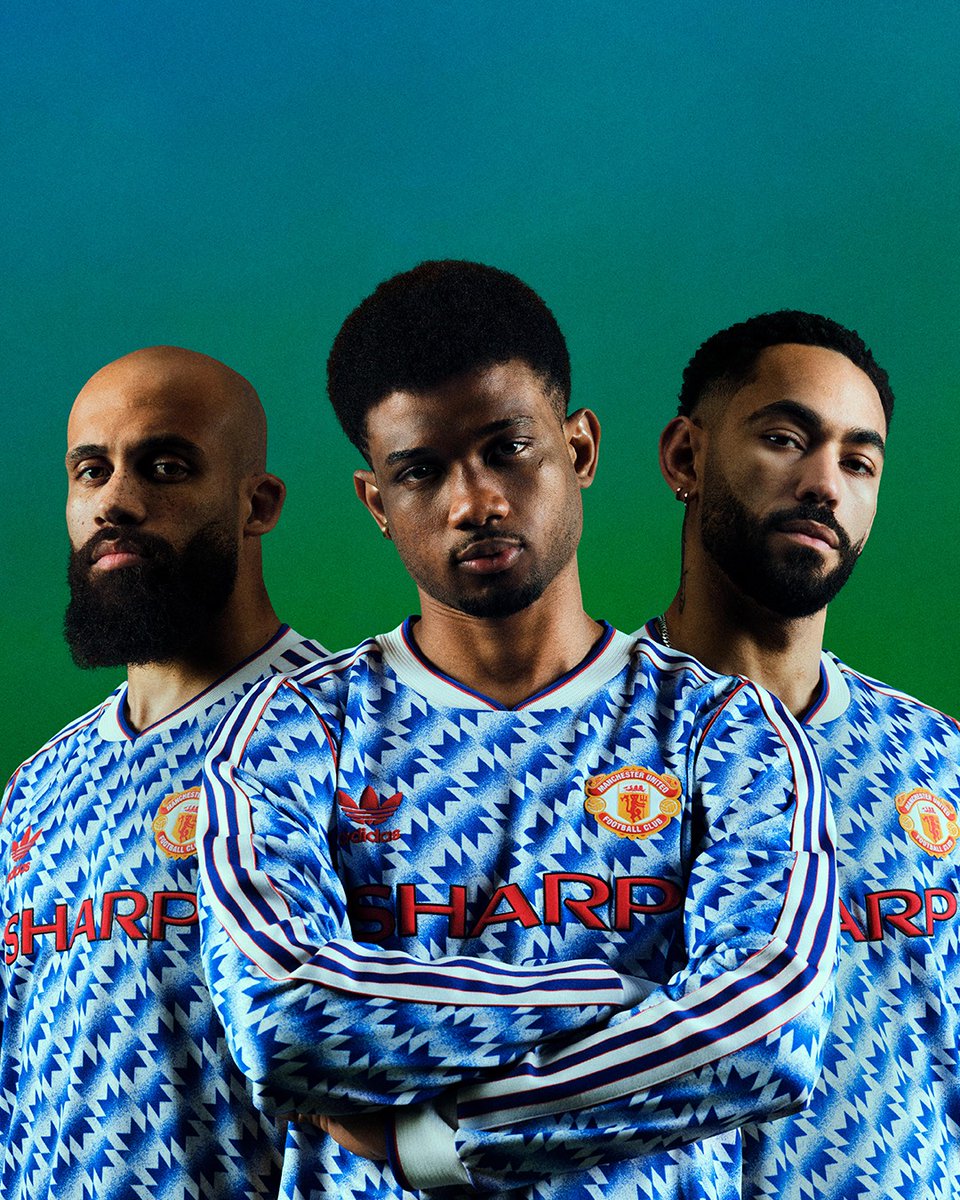casacasyrombos's tweet image. 🚨 Edición retro 🚨 
#ManchesterUnited 🫱🏻‍🫲🏼 #Adidas
Edición visitante 90/92 🔵⚪️