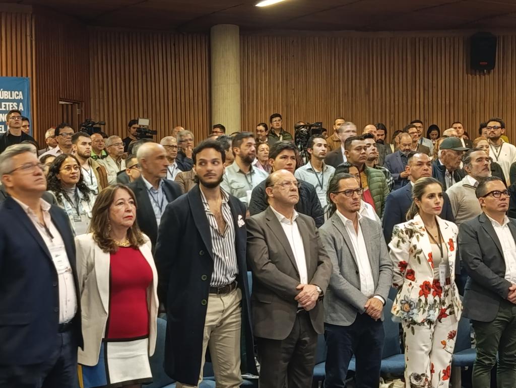MinHacienda tweet media