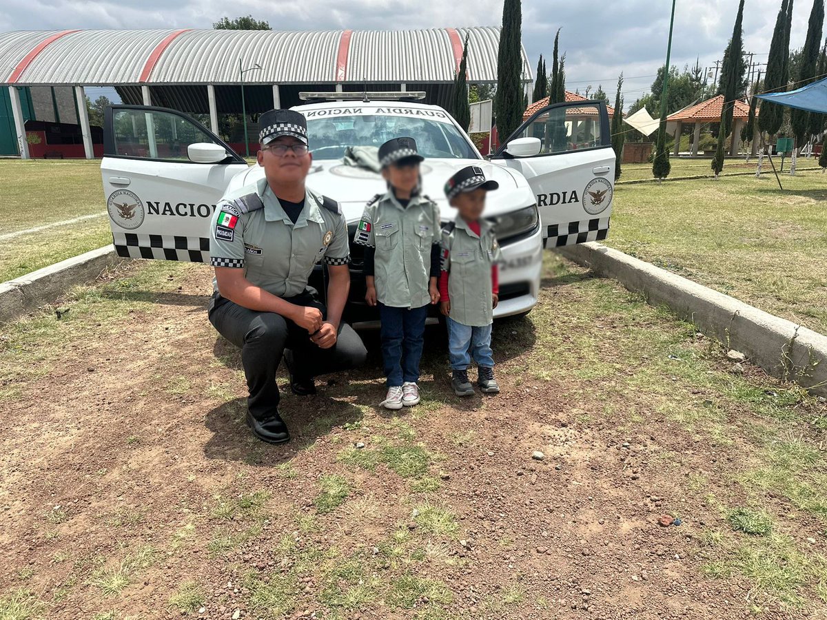 GN_MEXICO_'s tweet image. ¡Entérate! En el municipio de Huamantla, #Tlaxcala, integrantes de la #GuardiaNacional llevan a cabo actividades de proximidad social. Mediante la exhibición de vehículos, se dan a conocer las acciones que realiza la institución en beneficio de México.