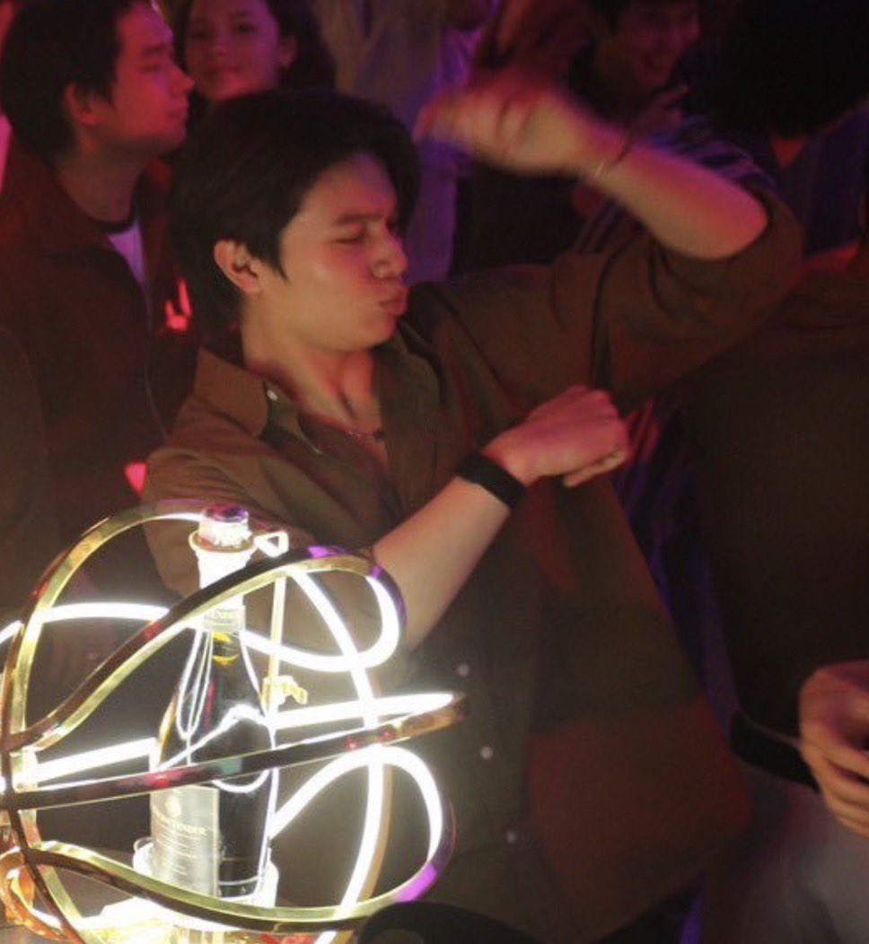 susunaka tweet media