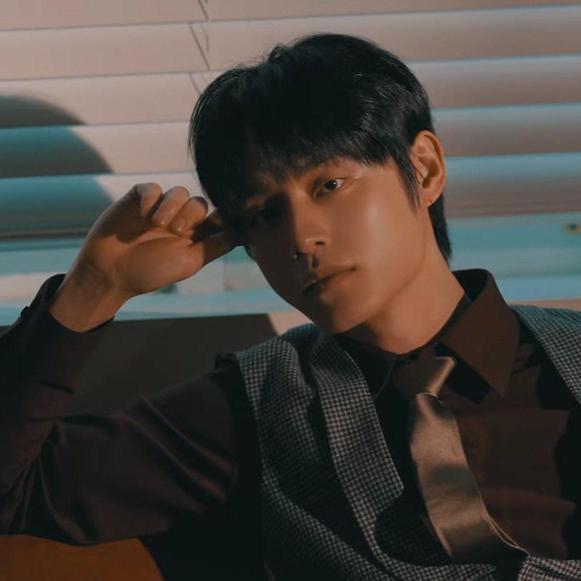 웅성즈 tweet media