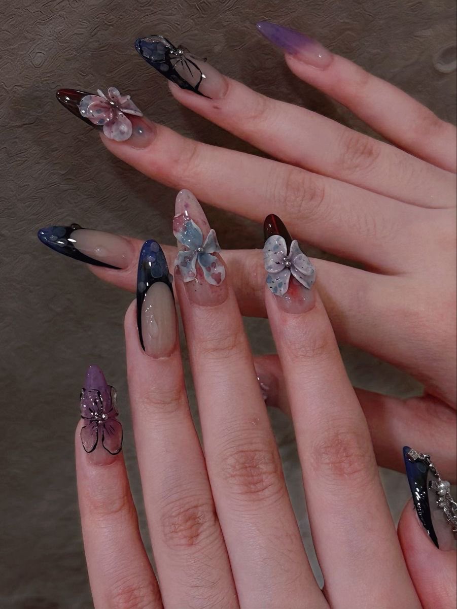 rohsydeer's tweet image. reaching flow state with @pointenails over these 🩷 the appointment was so intimate because i got my toes done as well and her holding my feet was kinda.. really unlocked levels of our relationship. feeling: #cute and #normal again. a coffee and yapping session was due.