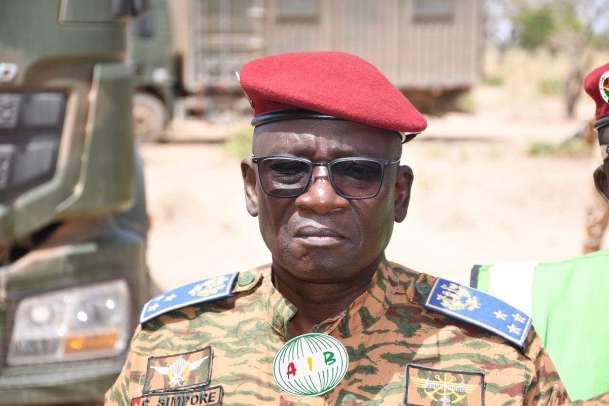 AES INFO tweet media