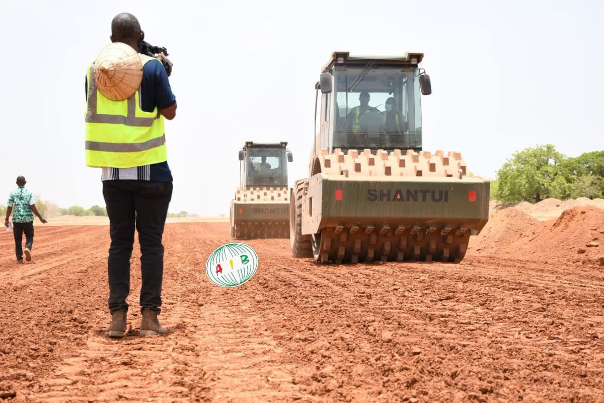 AES INFO tweet media