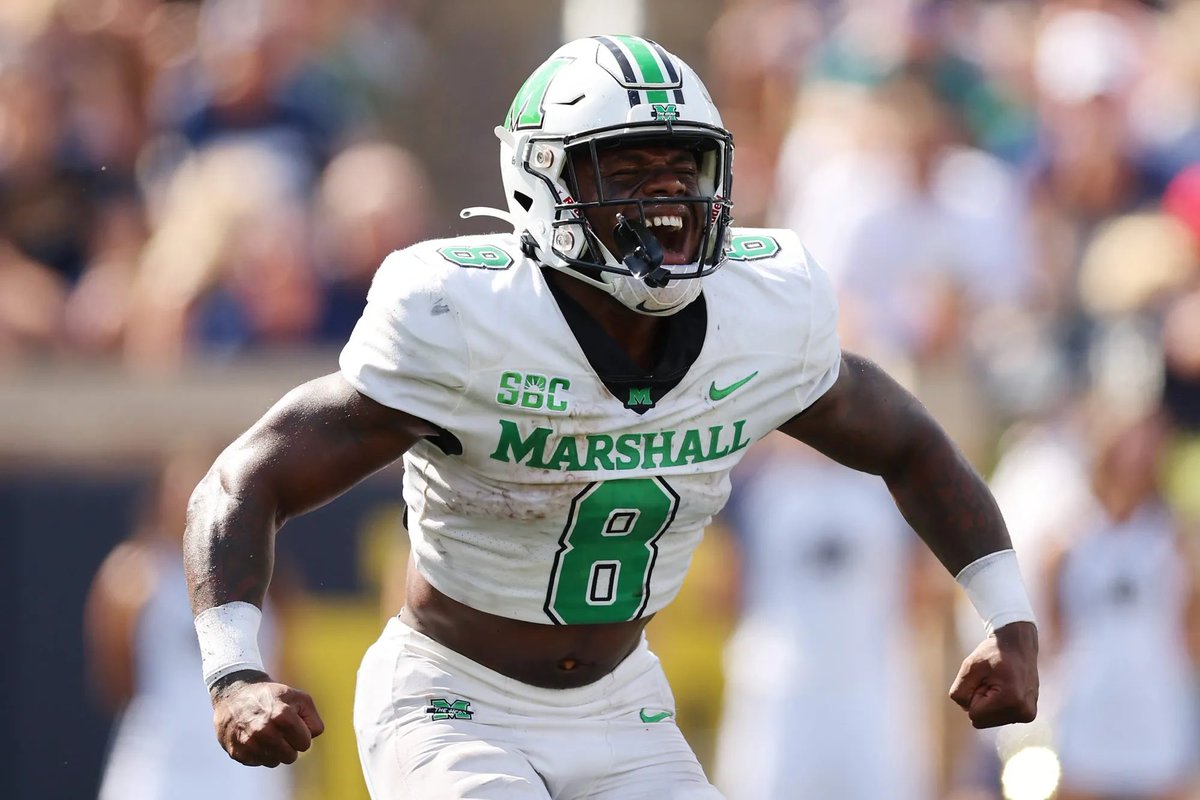 MylzWilliams7's tweet photo. Blessed to receive an offer from Marshall University🟢@CoachJDWhite @CoachDeanHood @BuckFitz @NCEC_Recruiting @beyond_grind @jaxon_rose8 @scoop1914 @cosimp4real @CharlesPower @ChadSimmons_ https://t.co/Lpg006dlxM