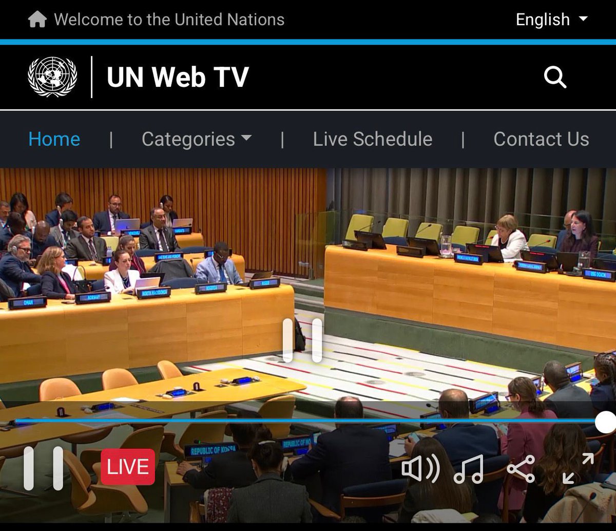 globalmuners's tweet photo. 🤩 ¡Atención Comunidad #MUNer !
Sigamos en vivo el Diálogo Interactivo de las y los representantes de los Estados Miembros y de organizaciones de la sociedad civil con la Sra. Michelle Bachelet Jeria, candidata a ocupar la posición de Secretaria General de las Naciones Unidas. https://t.co/QPYP1UHSDW