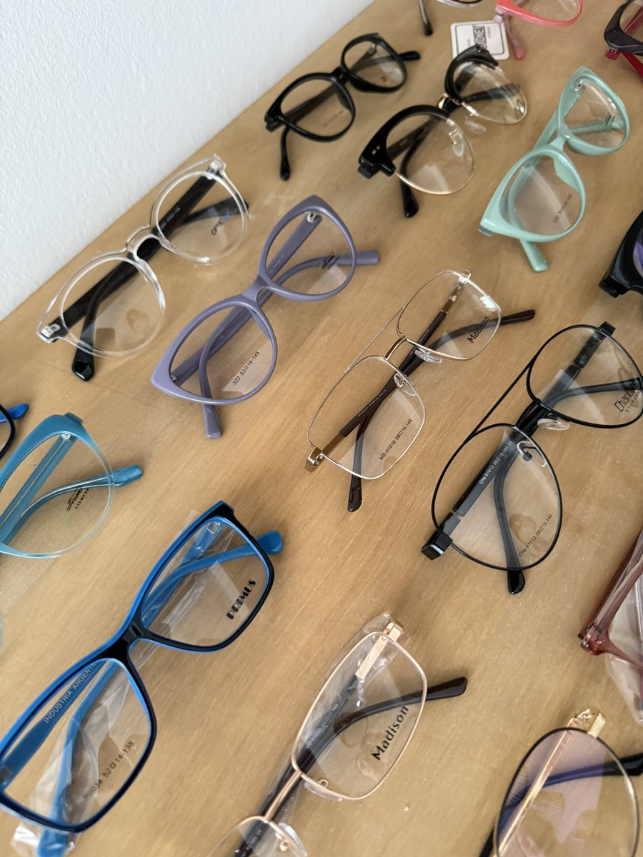 jefadelahorro's tweet photo. BASTA DE PAGAR UNA FORTUNA tus lentes recetados ❌❌❌❌ 

Por acá los conseguis desde $39.990 con envíos q todo el país https://t.co/VcOtzzg7bQ 

👉Elegis el modelo y tipo de cristal
👉Haces la compra
👉Te escribimos para pedirte la receta 
✅Listo, sos feliz con nuevos lentes! 

Te llegan a tu casa y haces todo online que más querés? 😉😉