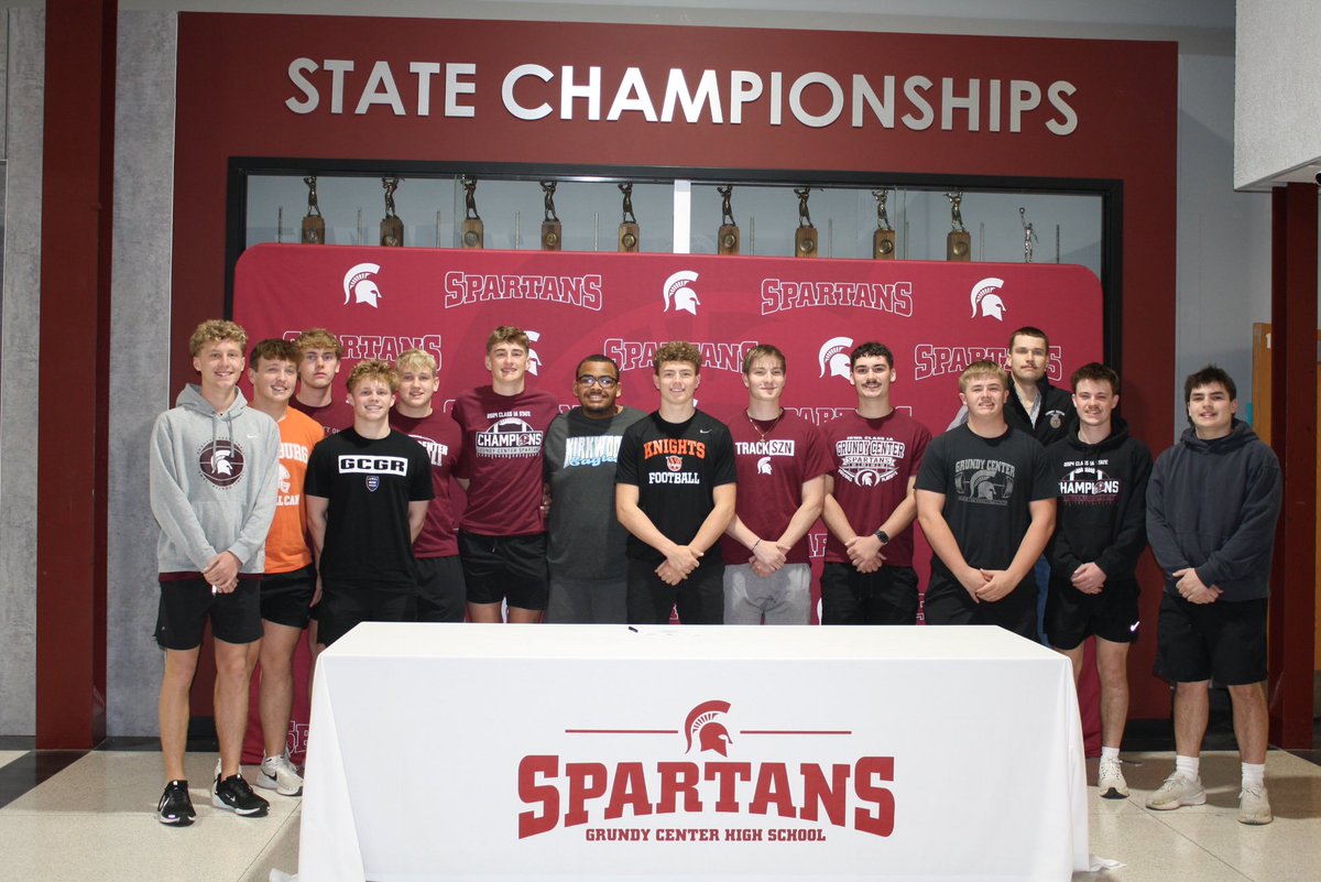 aelebo's tweet photo. Thank you Spartans. Go Knights! @LeboPete ⁦@WartburgFB https://t.co/E4DRNeUZnF
