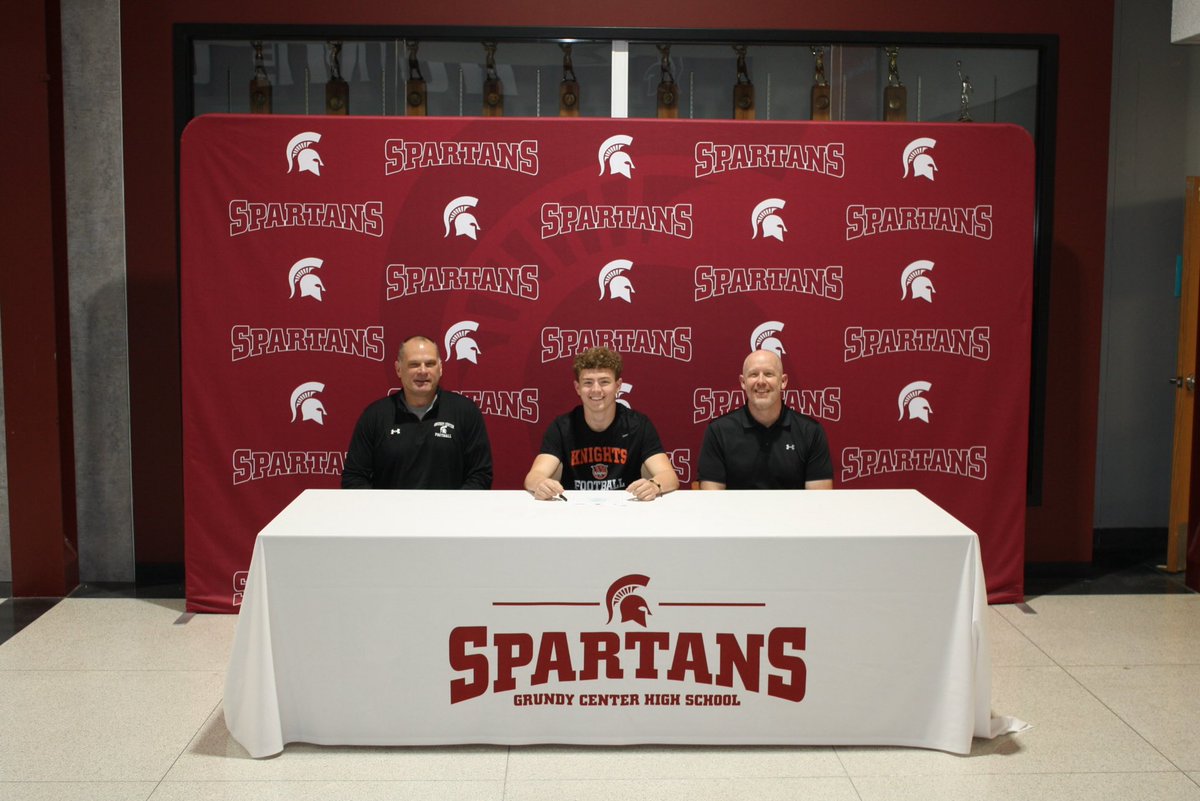 aelebo's tweet photo. Thank you Spartans. Go Knights! @LeboPete ⁦@WartburgFB https://t.co/E4DRNeUZnF