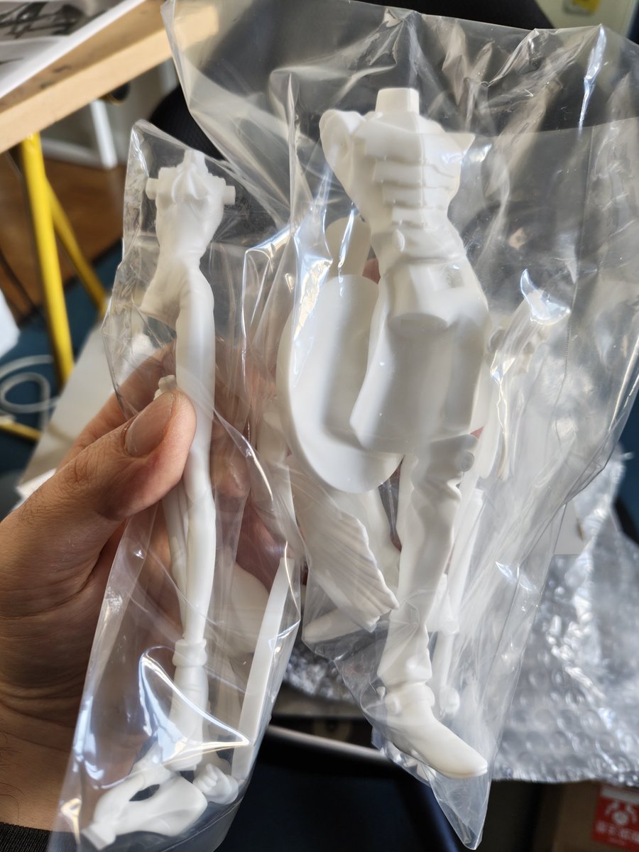 MartinGrandbar3's tweet image. Yeah happy to put my hand on fresh casted Est and Decors by Volks. They are gorgeous and these don't cost a lot. Love the base and I think that I have an idea to custom Decors with a Gut Blow 😎
#FSS_jp