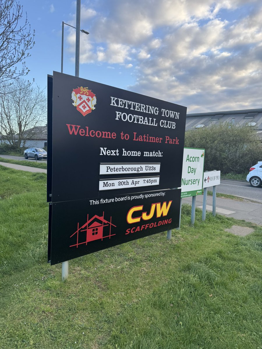 _theroamingfox's tweet image. 🏆NORTHANTS SENIOR CUP | FULL TIME
KETTERING TOWN 0-1 PETERBOROUGH UNITED U23s
📍Latimer Park
#groundhopper #ktfc #posh #nonleague #fyp