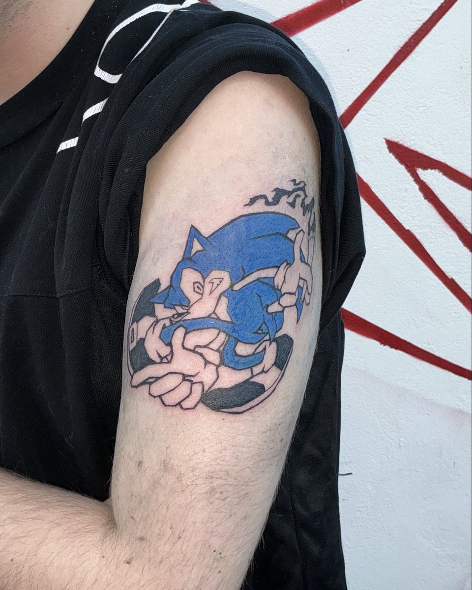 𝘾𝘼𝙄𝙈 tweet media