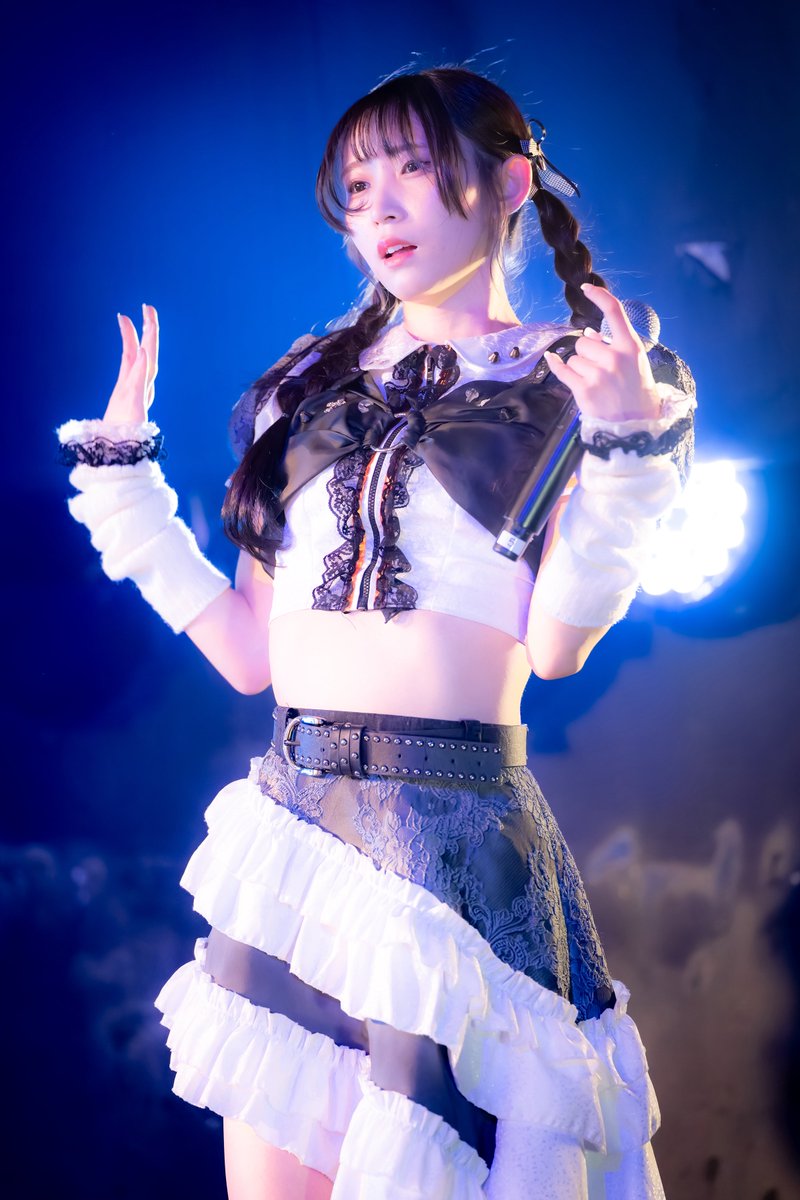 2026/04/21
コングラッチェ！presents「RAZIE FEVER」
WOMBLIVE

今日の日女白りこさん☺️

#キングサリ #日女白りこ