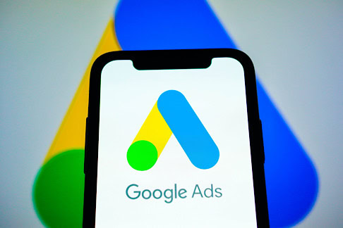 sejournal's tweet image. Google Ads Makes Call Recording Default For AI Lead Calls. via @MattGSouthern: hubs.li/Q04cTyYM0

#ppcnews   #Google #PPC #PaidSearch #SEM #SEO