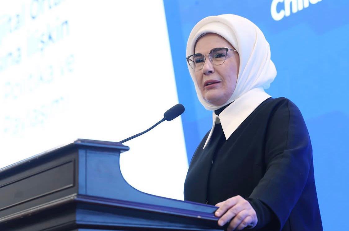 Şebnem Bursalı Aksoy tweet media