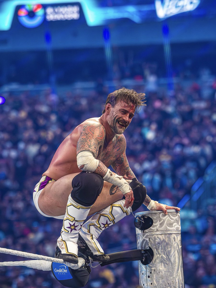 onlocationexp's tweet image. Absolute cinema 🔥 #OnLocation #WrestleMania