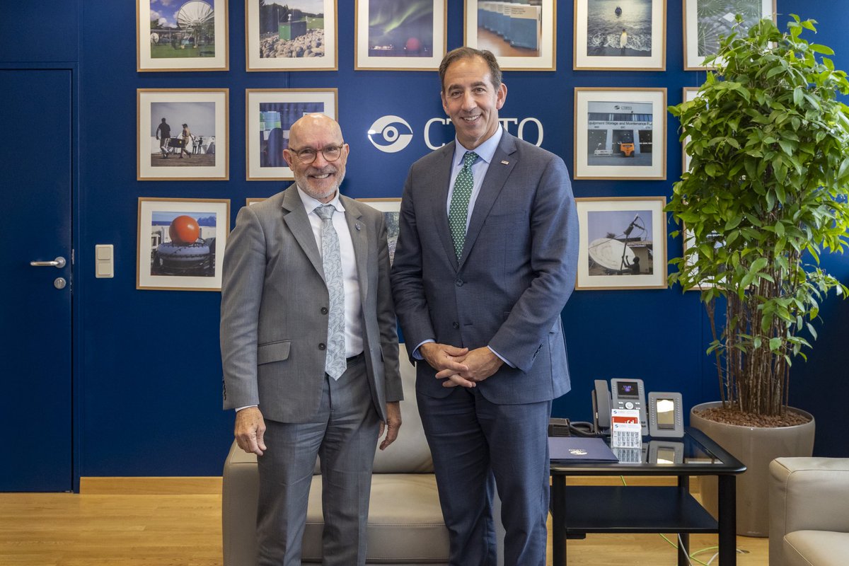 DrRobFloyd's tweet photo. Pleased to meet with Ambassador Jeff Bartos (@AmbUNReform) for a constructive discussion on how the #CTBTO is making a valuable contribution to global peace and security. I very much appreciate the support of the US Government as we continue to build stable, resilient, and effective international institutions.