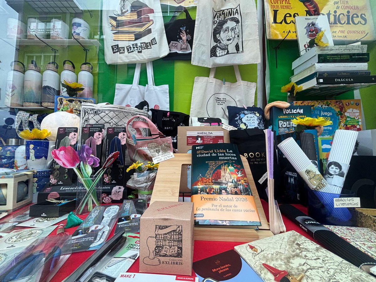 libpilarica's tweet image. … Y si esta es la semana 🗓️ más literaria del año 📖 ¡equípate con marcapáginas 🌹 fundas 👝 bolsas 🛍️ o sellos 💮 para el Día del Libro! 📚

#lapilaricarecomienda #mieres  #yocomproenmieres #laslibreriasimportan #tulibreriaesdebarrio #laslibreriasrecomiendan #diadellibro