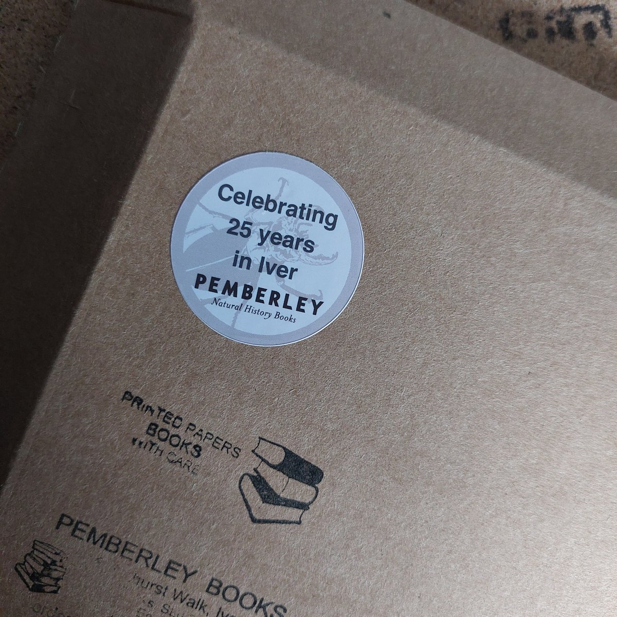 PemberleyBooks's tweet image. We've got new free #goodies to carry on the festivities of our 25th anniversary in #Iver🥳
Order now to secure your exclusive, limited-edition merch!

#PemberleyBooks #FreeGoodies #ExclusiveMerch