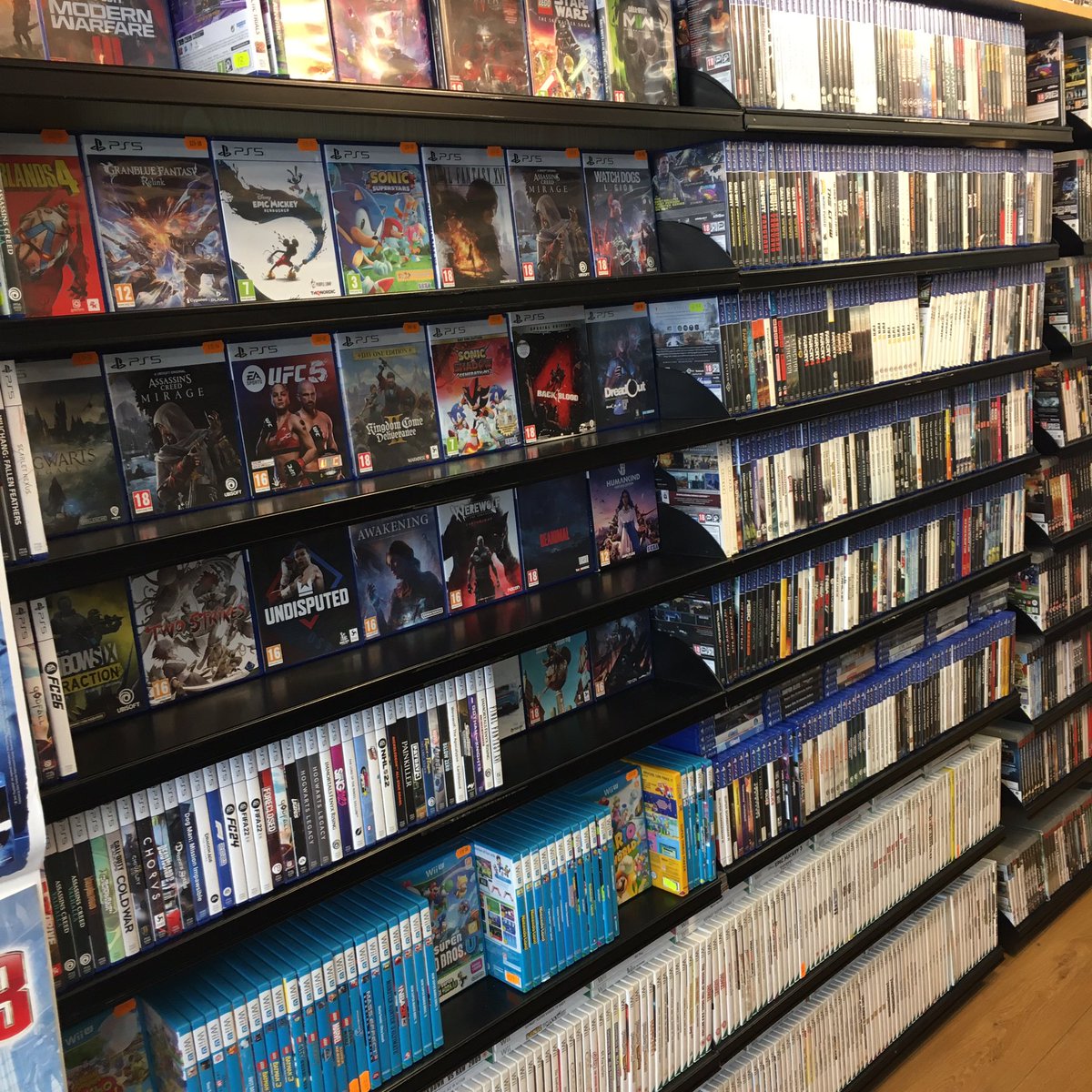 GameSmartB25's tweet image. #PS4 and #PS5 games for days!