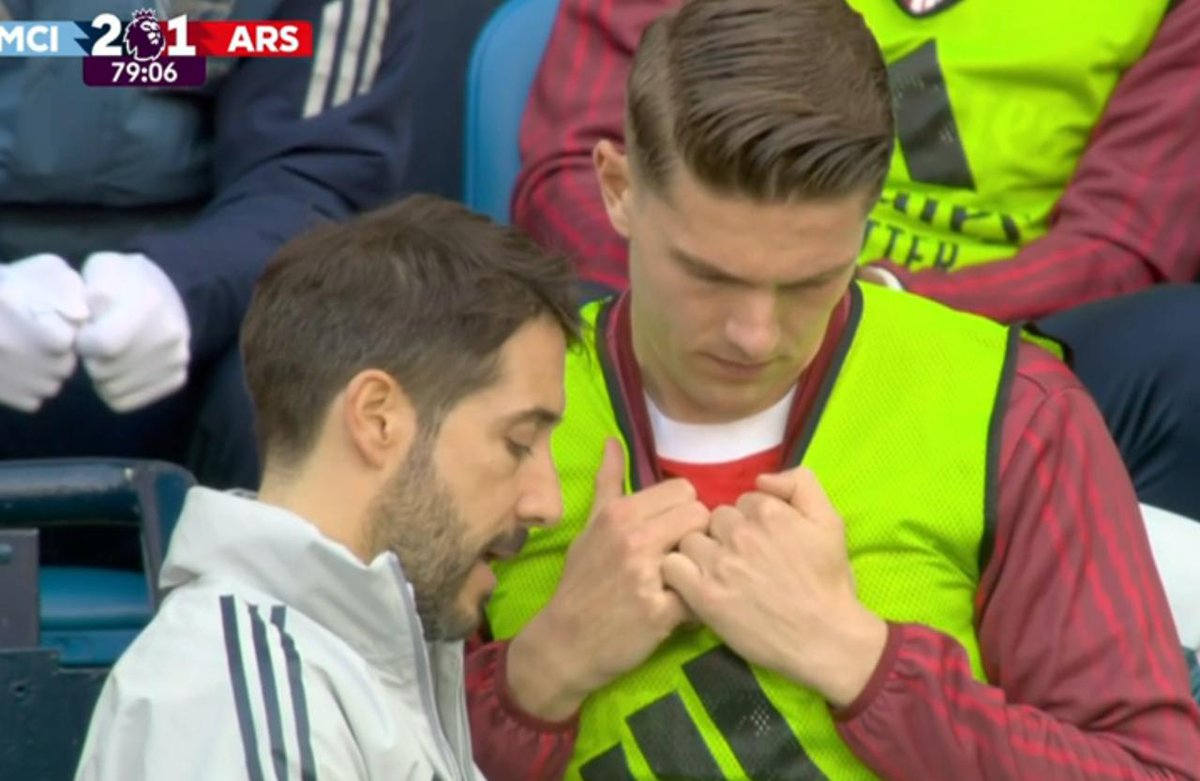 danyombeumo tweet media