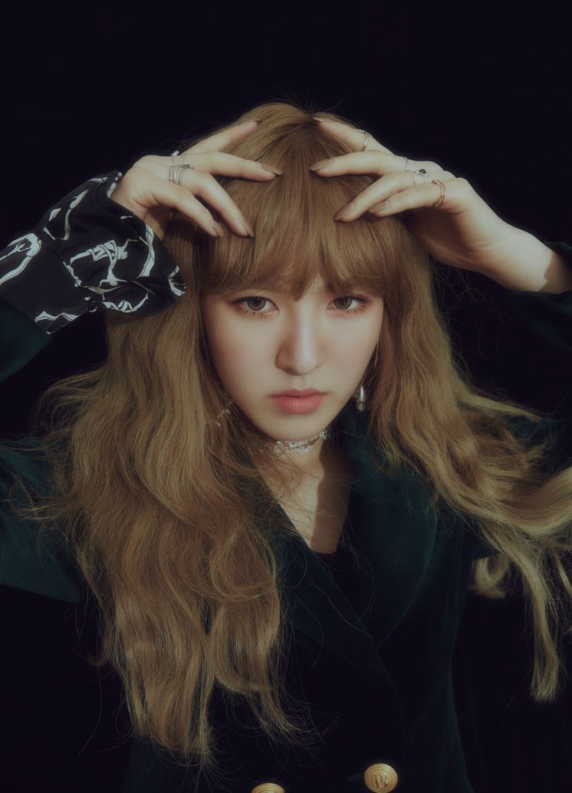 for_seungwan's tweet photo. my queen https://t.co/BKZKCRFhhB