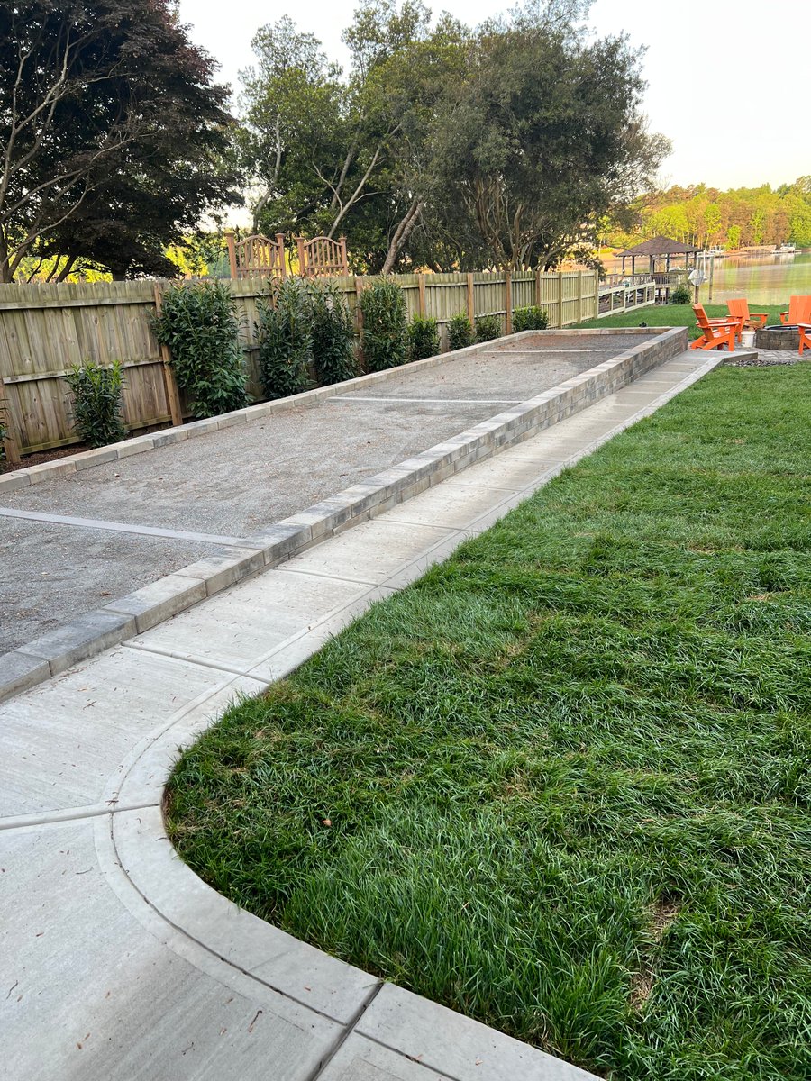 ResortGetaway's tweet image. NEW landscaping! Enjoy the lake view including a fire pit, bocce ball court and indoor detached 600+ sf game room.  Vacation Rental Home Details: staylakenorman.com/rentals/blue-h… #vrbo #vacationrental #airbnb #lakenorman #lakevacation