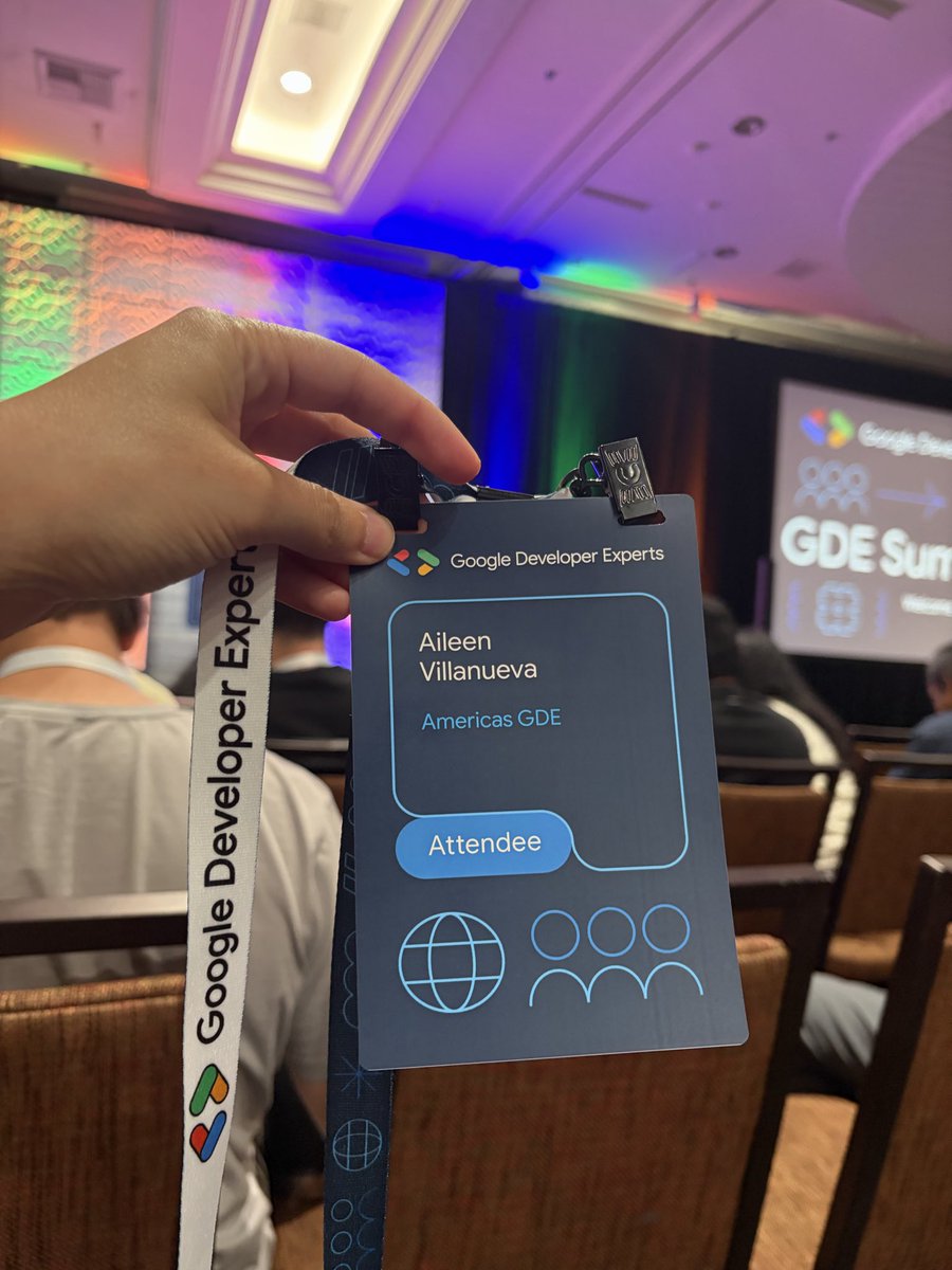 aileenvl's tweet image. Day 1 of this amazing week! my first GDE summit, really thankful to be part of this community ♥️ looking forward to #googlecloud