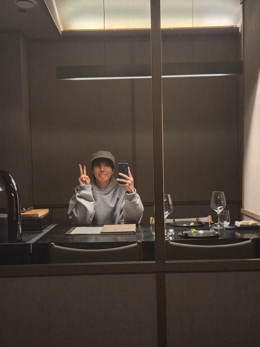 BTS_armyhope's tweet photo. https://t.co/fEGEVtOCTW