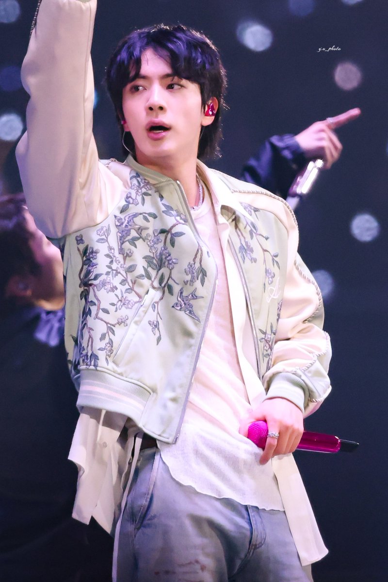yo_photo_'s tweet image. 26.4.11 GOYANG (Day 2)

#BTSJIN #방탄소년단진
#김석진 #석진 #진 #JIN #ジン @BTS_twt
#BTS_ARIRANG
#BTS_WORLDTOUR_ARIRANG