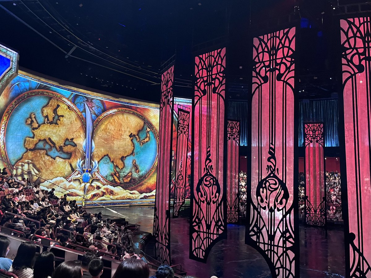 B’s world II tweet media