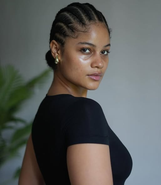 PulseNigeria247's tweet photo. Shine Rosman, 2026. 😍 https://t.co/UeBY96DS5K