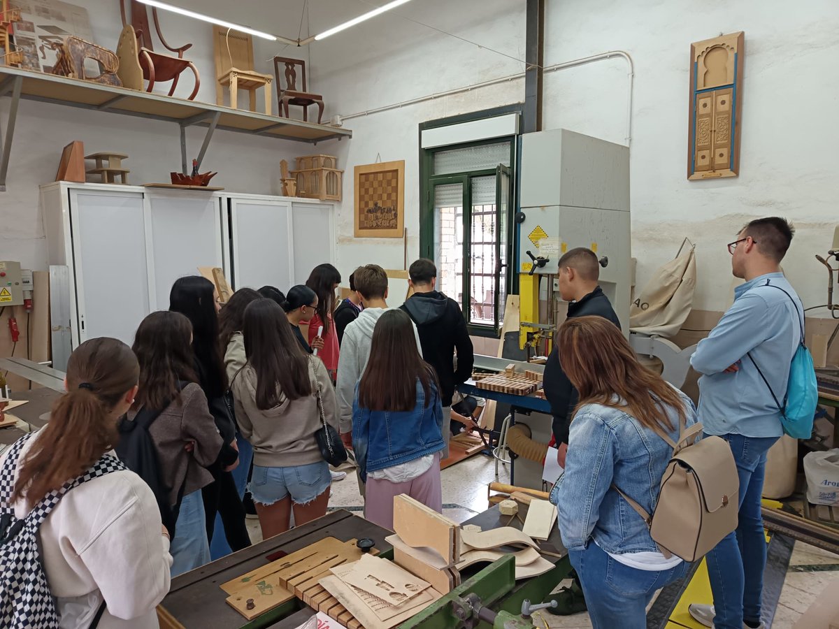 IES ESTUARIA HUELVA tweet media