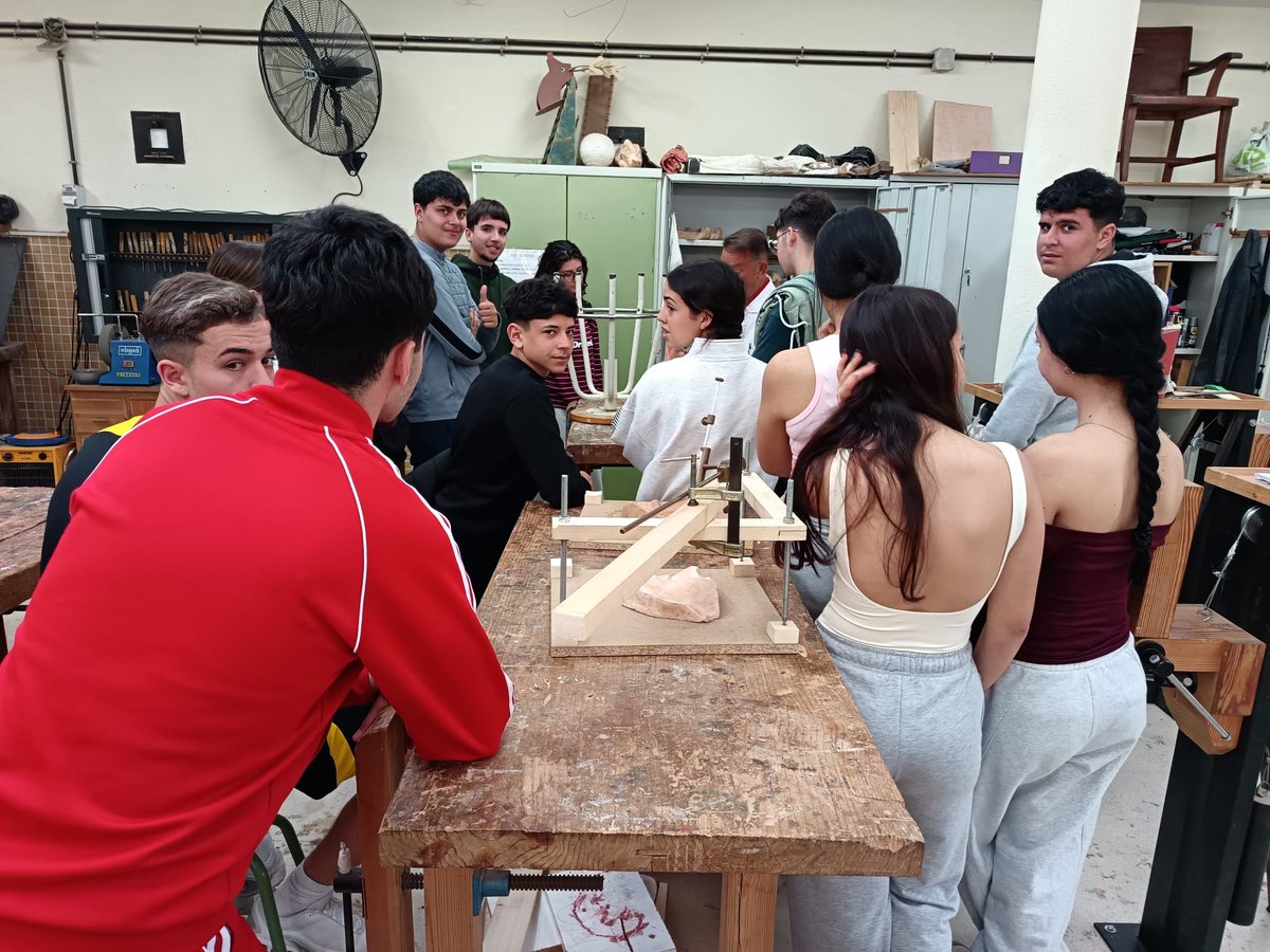 IES ESTUARIA HUELVA tweet media