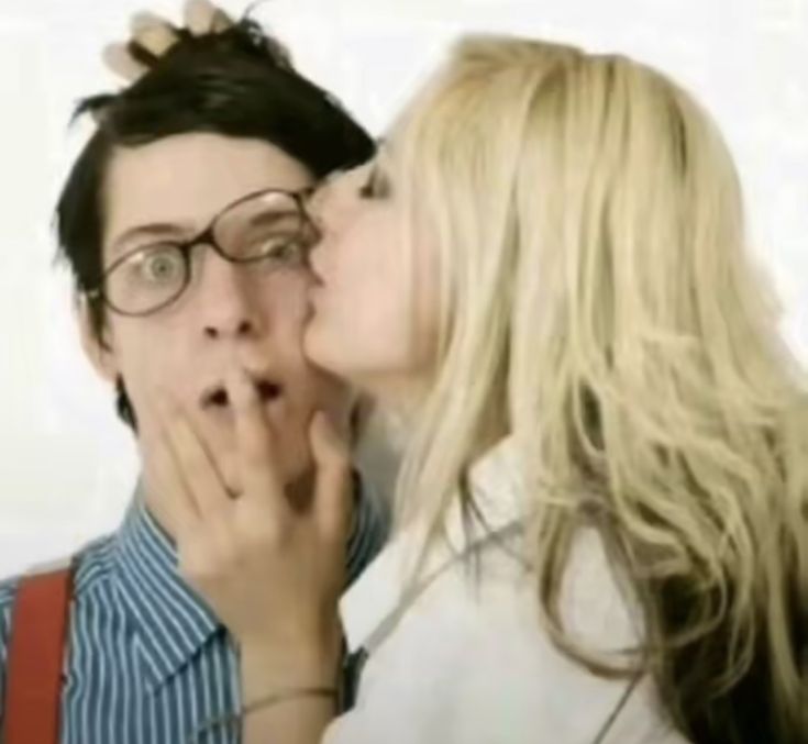 Fei on hiatus 🥀💔 tweet media